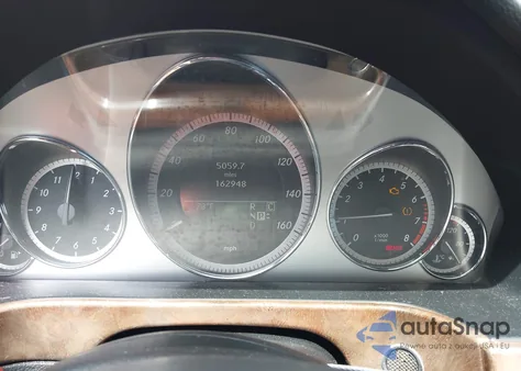 2010 Mercedes-Benz E 350 4Matic из США, поврежденный, VIN WDDHF8HBXAA053019